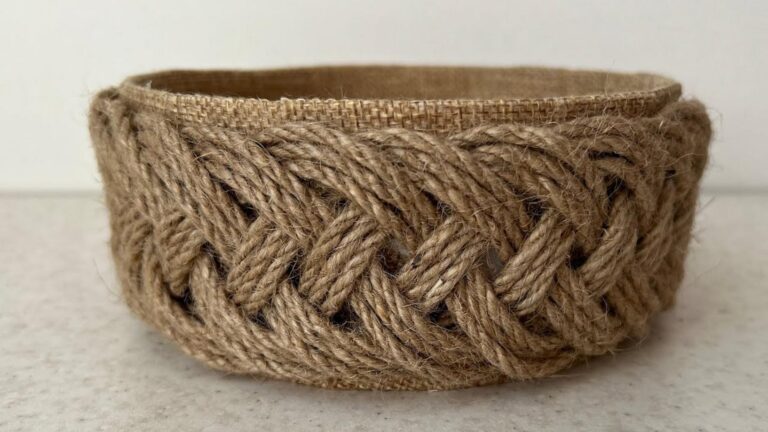 This simple weaving technique transforms plastic into stunning baskets…
