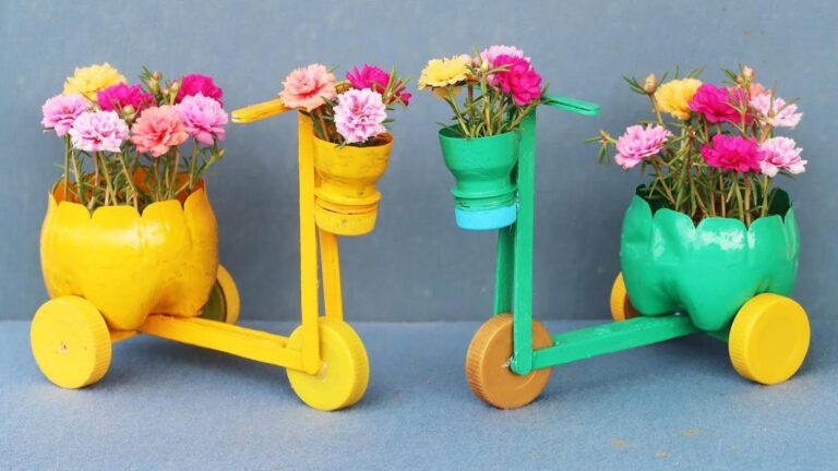 This simple idea transforms old bottles into stunning bicycle flower pots…
