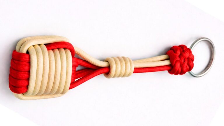 Master 5 Easy Steps to Tie the Most Popular Keychain Knot Today!