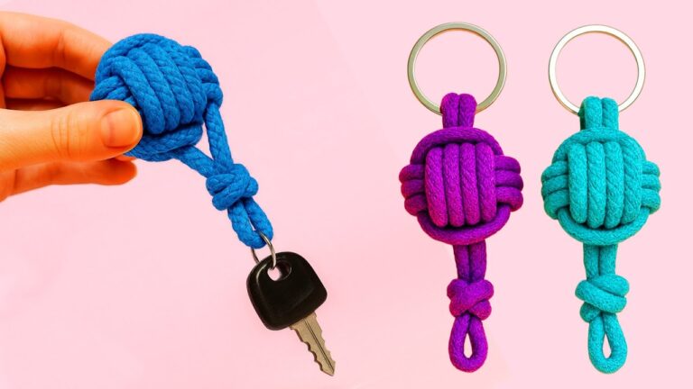 Transform 1 Shoelace into a Stylish Keychain with This Easy DIY Idea!