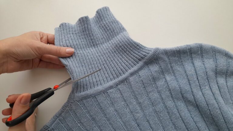 Transform Your Turtleneck in 2 Minutes with These 3 Genius Hacks!
